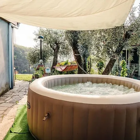 Rainbow House- With Jacuzzi-wifi-garden-balcony-parking Avegno