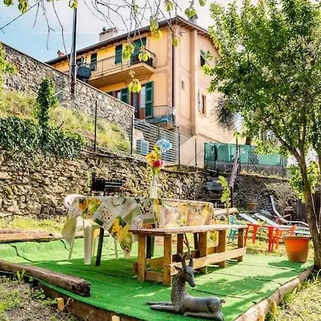 펜션 Rainbow House- With Jacuzzi-wifi-garden-balcony-parking *